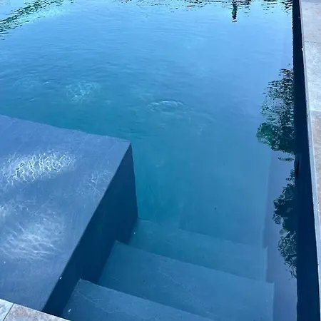 Apartment La Provence Avec Piscine Privative En Campagne *